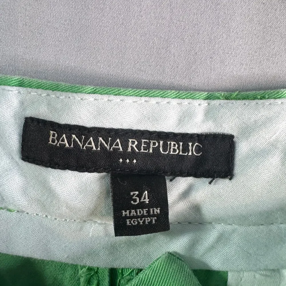 Banana Republic Chino Shorts Men’s 34 Green Flat Front Casual Golf Preppy Cotton